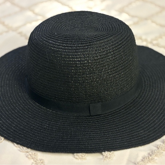Banana Republic fedora - Picture 1 of 3